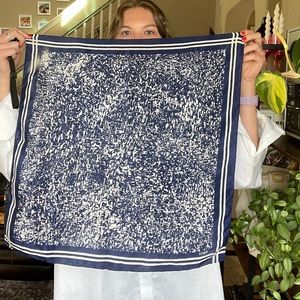 echo 100% silk scarf